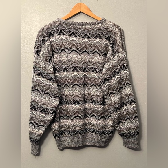 Vintage 90’s Private Club 100% Acrylic Made in USA Knitted Sweater Size Medium - Picture 2 of 4